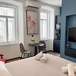 Navis 公寓 普拉